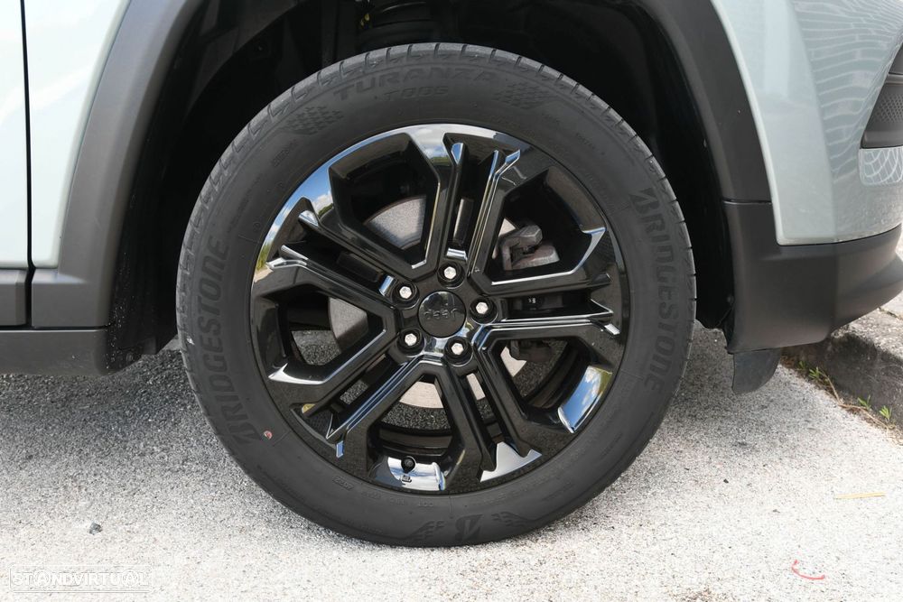 Jeep Compass 1.5 TG e-Hybrid Upland DCT - 32