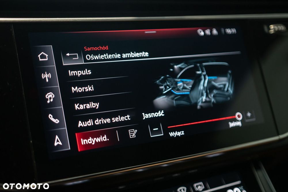Audi RS Q8 - 21