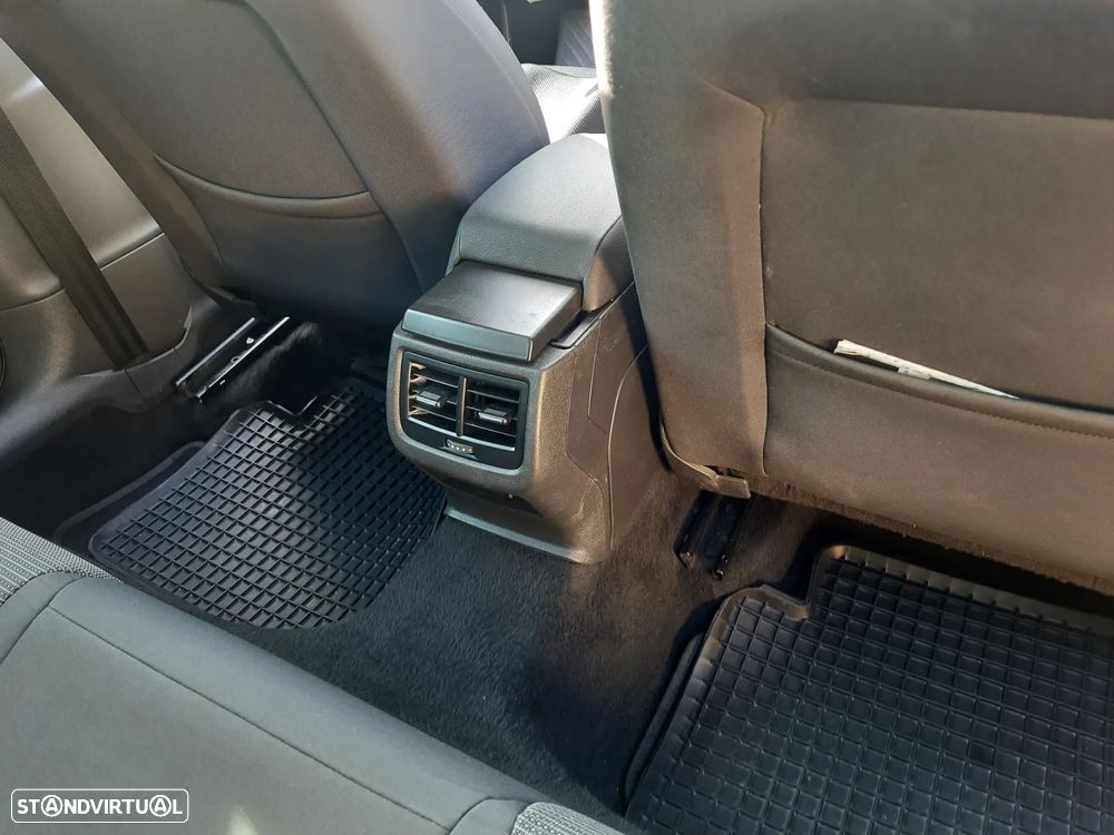 SEAT Leon ST 1.6 TDI Style S/S - 6