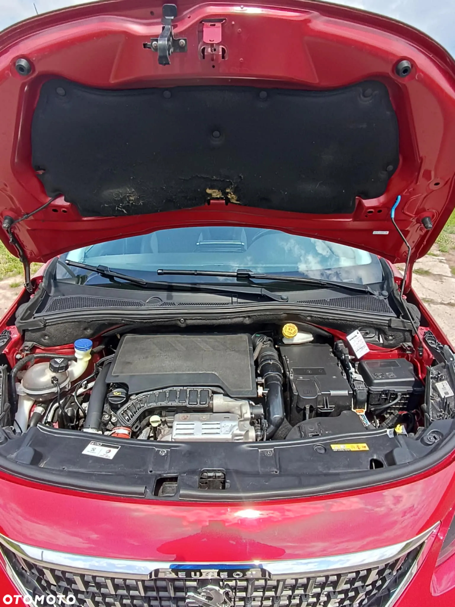 Peugeot 2008 1.2 Pure Tech GPF Allure S&S - 5