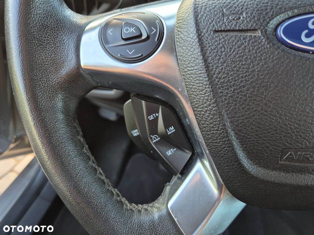 Ford Tourneo Connect Grand - 40