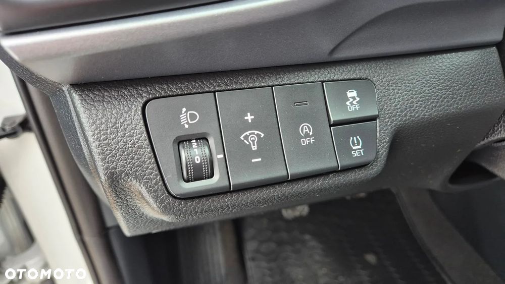 Kia Stonic 1.2 L - 9