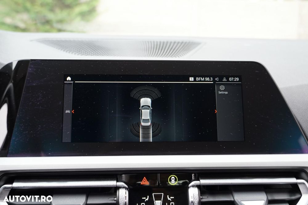 BMW Seria 3 - 21