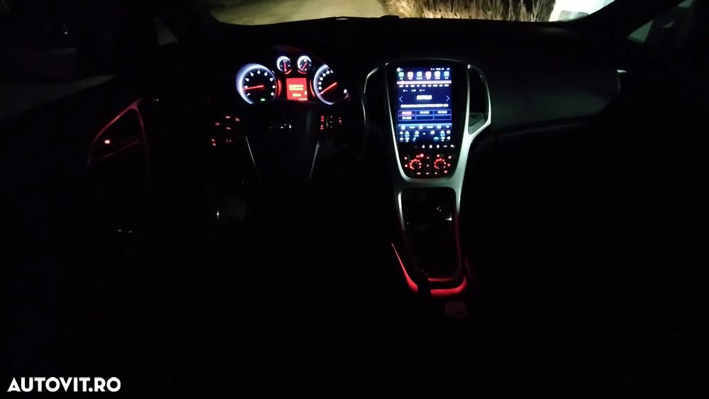 Opel Astra 1.4 Turbo Sports Tourer Design Edition - 10