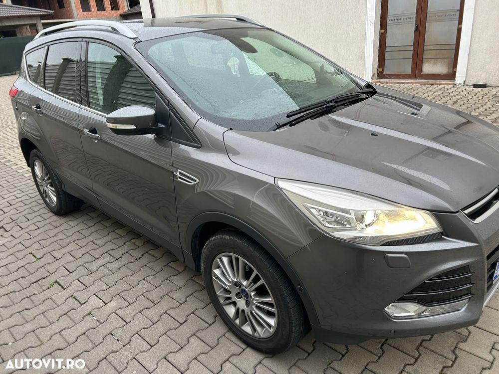 Ford Kuga 2.0 TDCi Powershift 4WD Titanium - 9