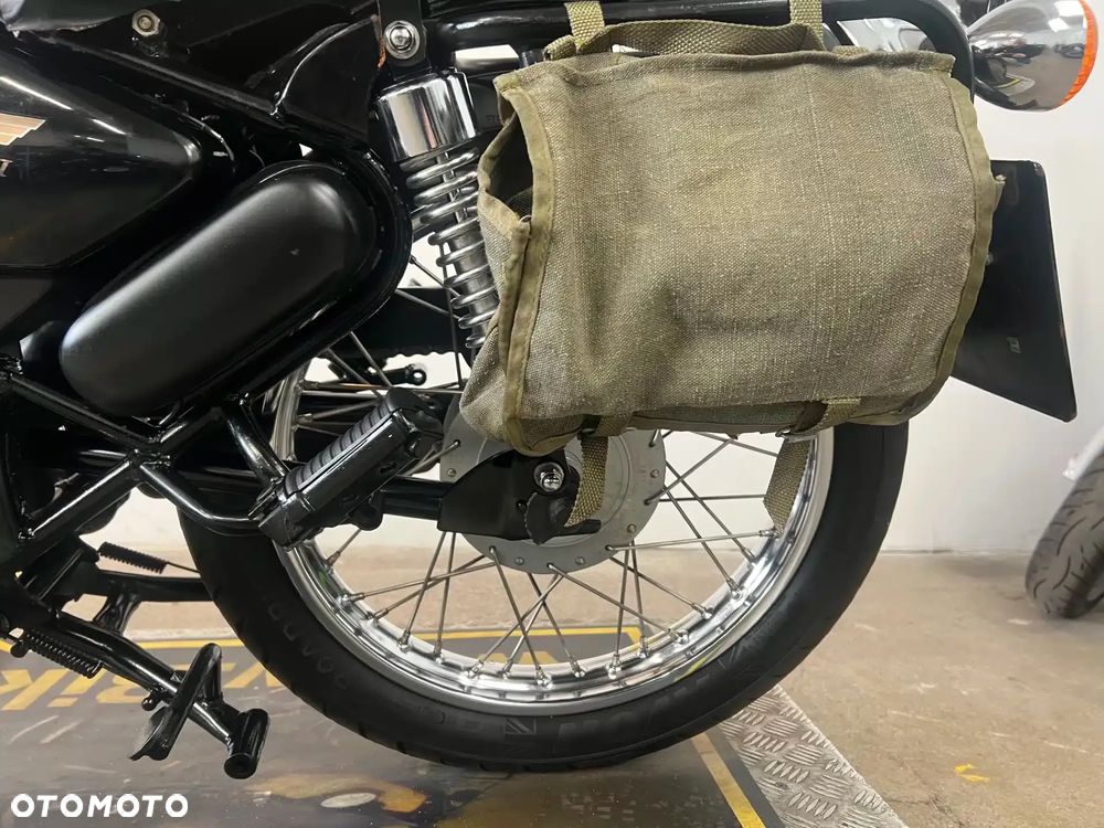 Royal Enfield Bullet - 25