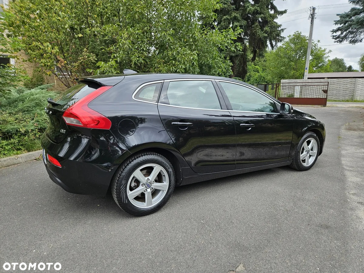 Volvo V40 D2 Momentum - 31