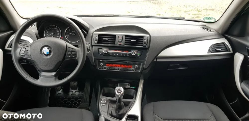 BMW Seria 1 116i - 16