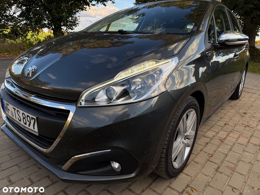 Peugeot 208 - 3