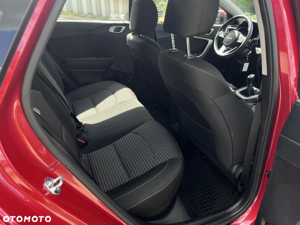 Kia Ceed 1.5 T-GDI M - 16