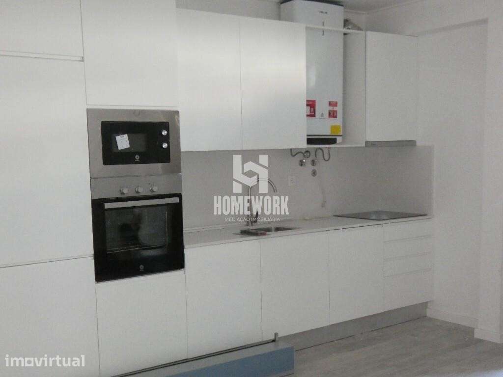 Apartamento T1 com Terraço e Cozinha Totalmente Equipada no Barreiro - Grande imagem: 5/10