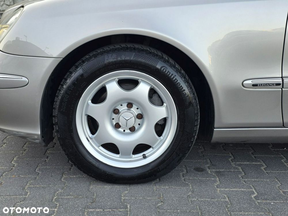 Mercedes-Benz Klasa E 200 Kompressor Automatik Elegance - 29