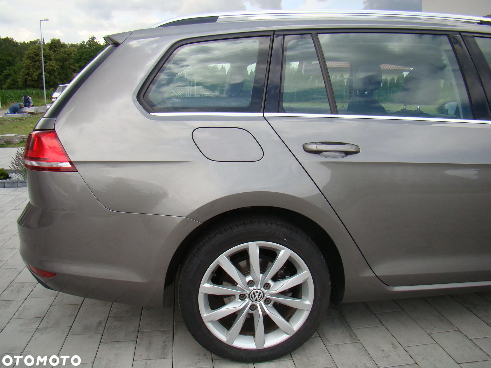 Volkswagen Golf Variant 2.0 TDI (BlueMotion Technology) Highline - 12