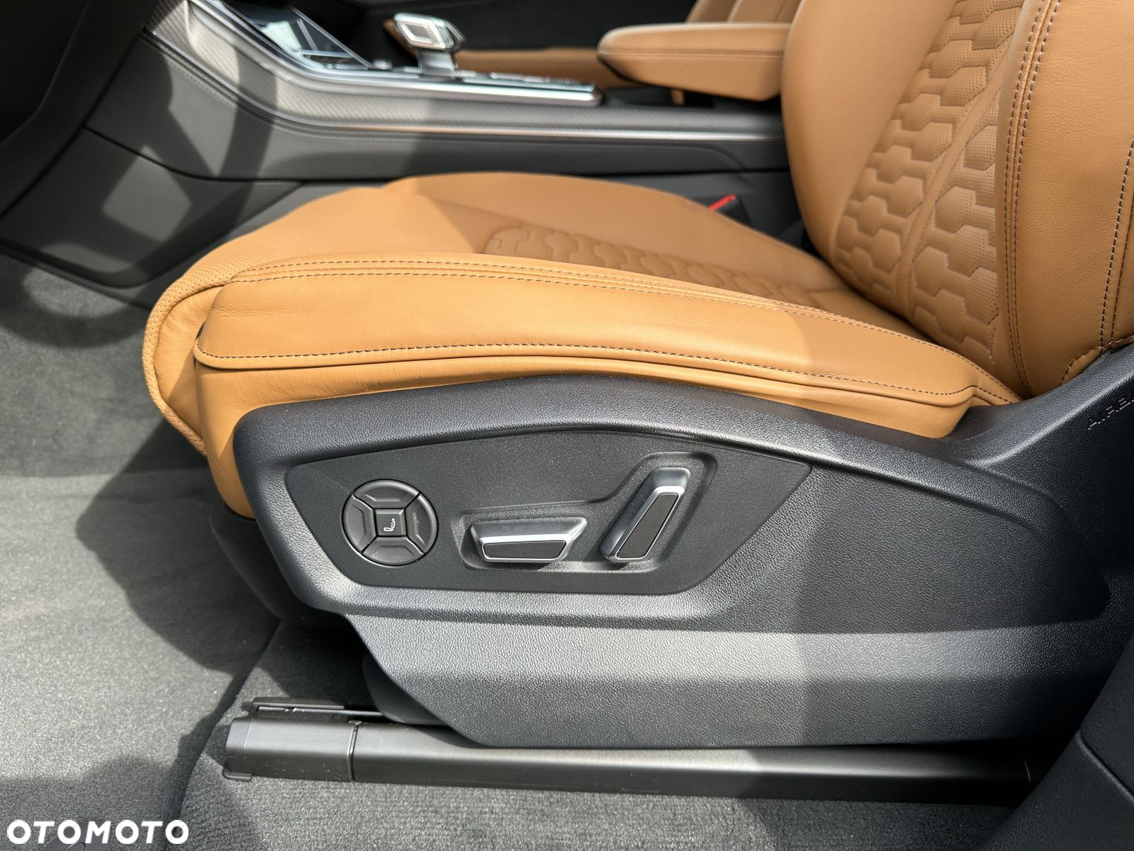 Audi RS Q8 - 17