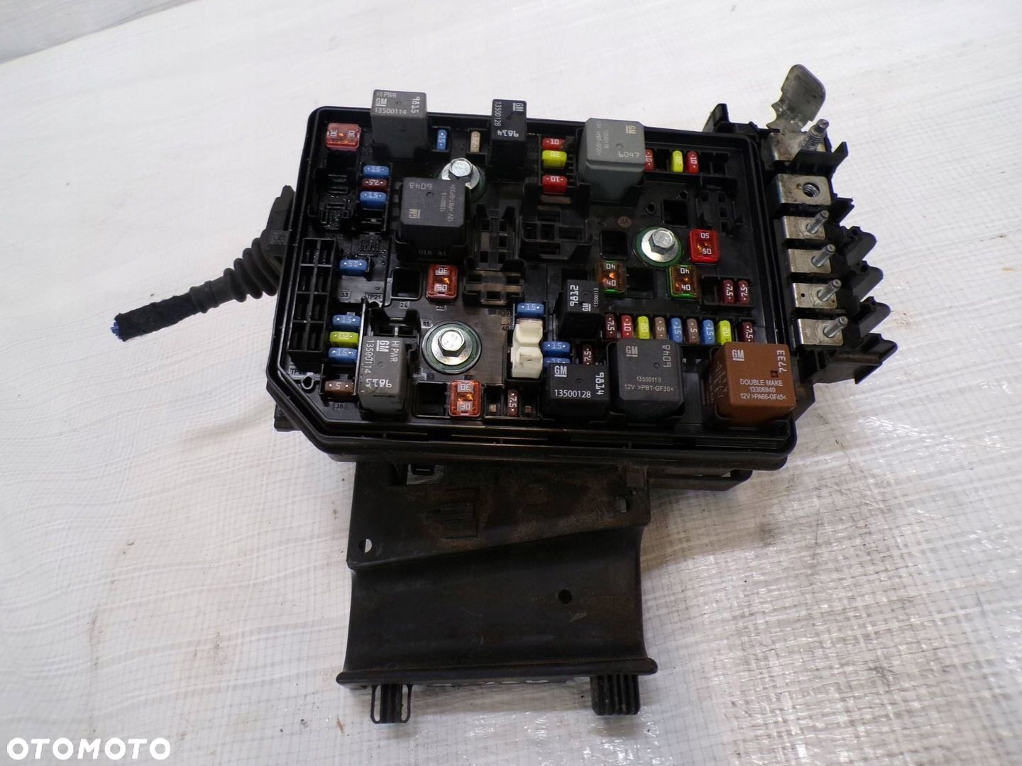 SKRZYNKA BEZPIECZNIKÓW BSI OPEL ASTRA K V 1.6 CDTI BiTurbo - 1