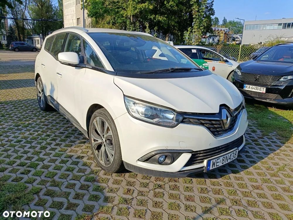 Renault Grand Scenic - 1