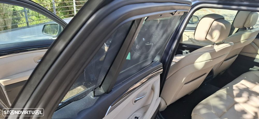 BMW 520 d Auto - 13