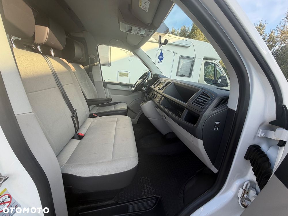Volkswagen Transporter - 17