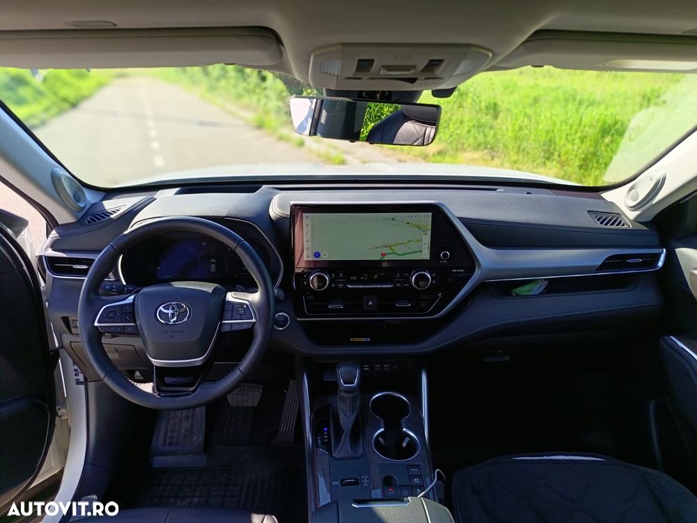 Toyota Highlander 2.5 L Dynamic Force 248CP Luxury Pearly - 18