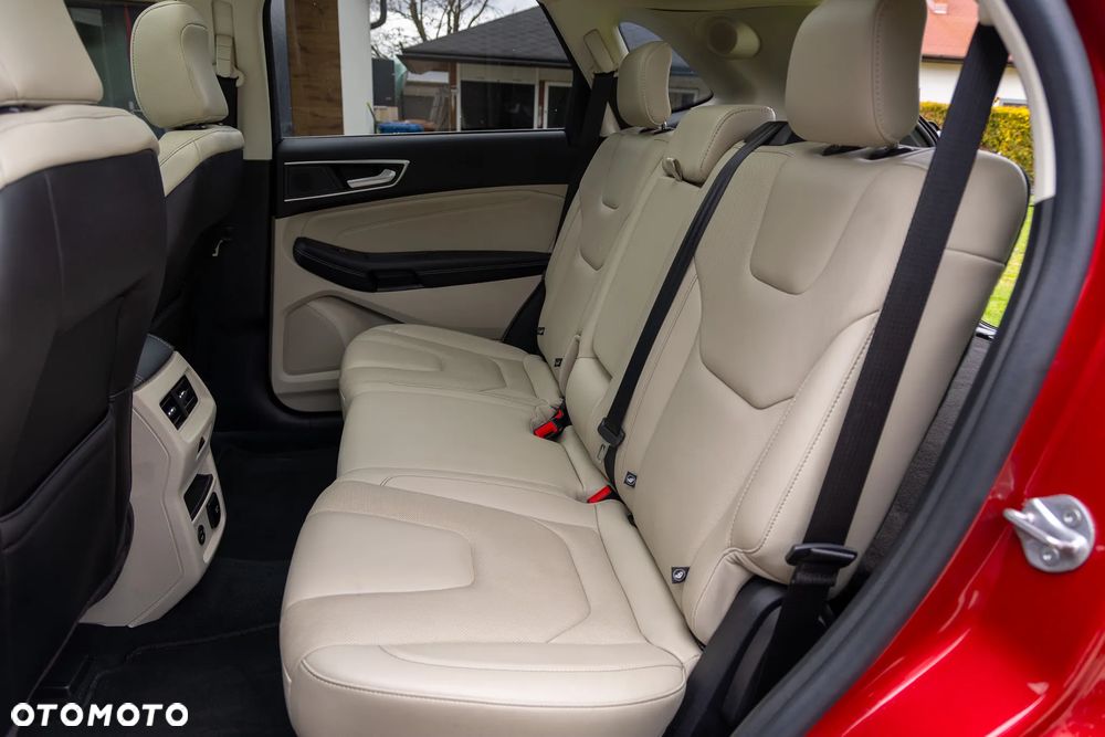 Ford Edge - 11