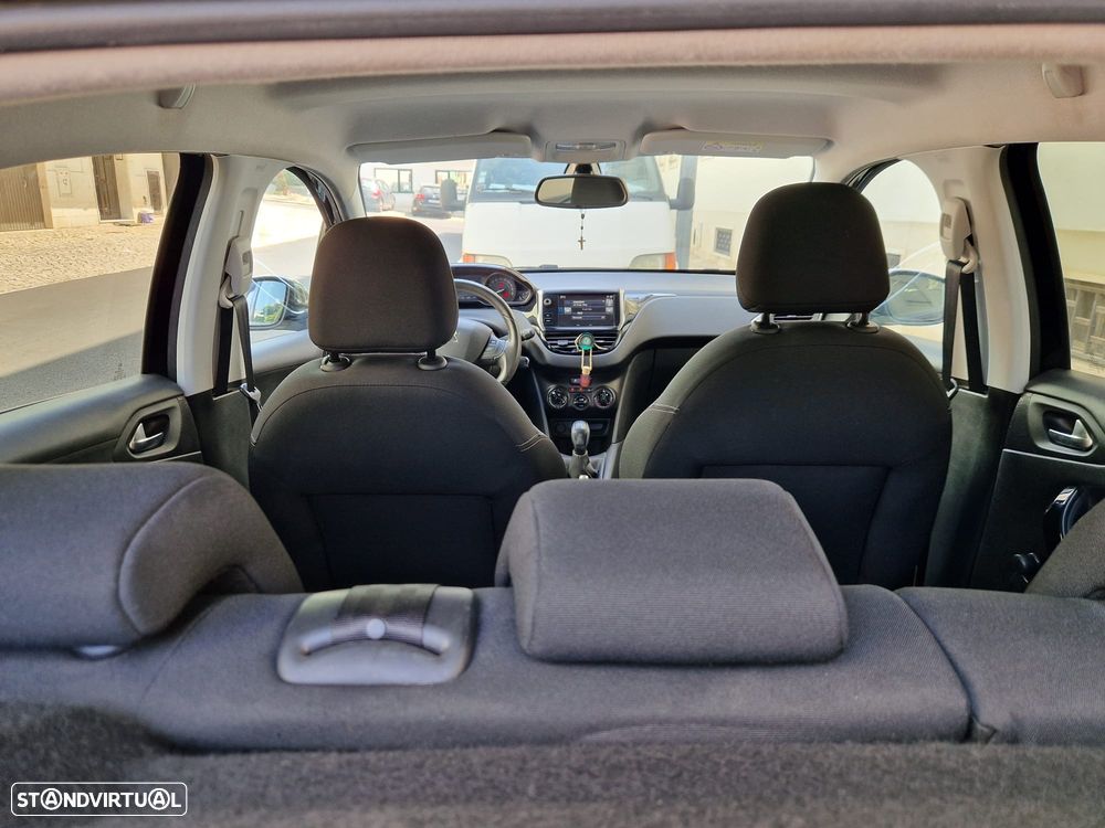 Peugeot 208 1.2 PureTech Active - 4