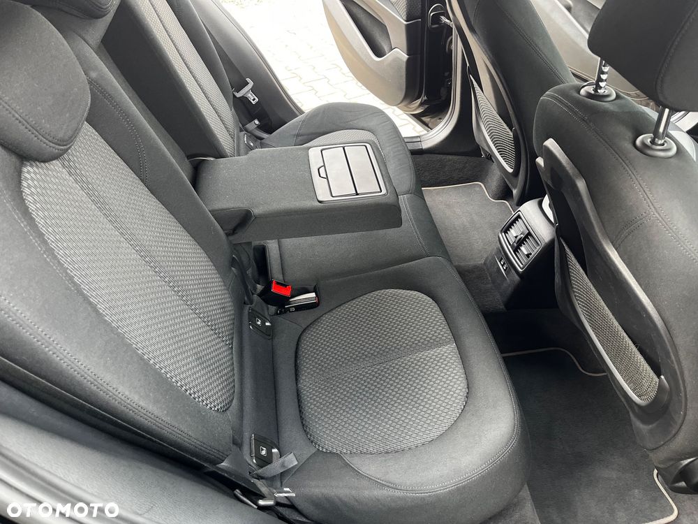 BMW X2 sDrive18i Advantage - 28