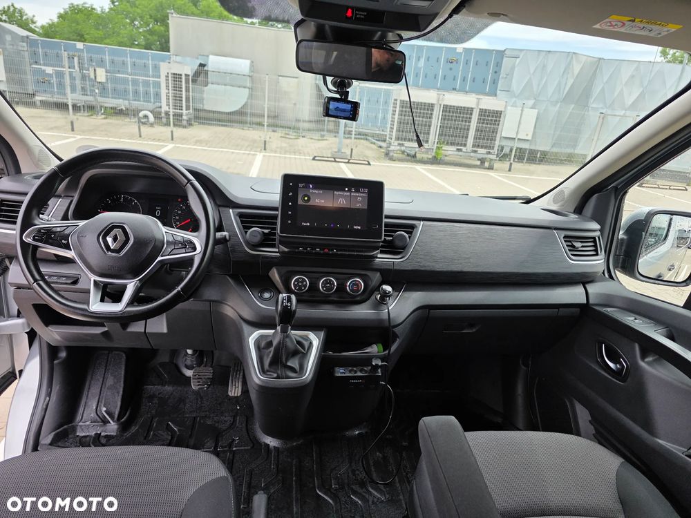 Renault Trafic 2.0 dCi EDC - 6