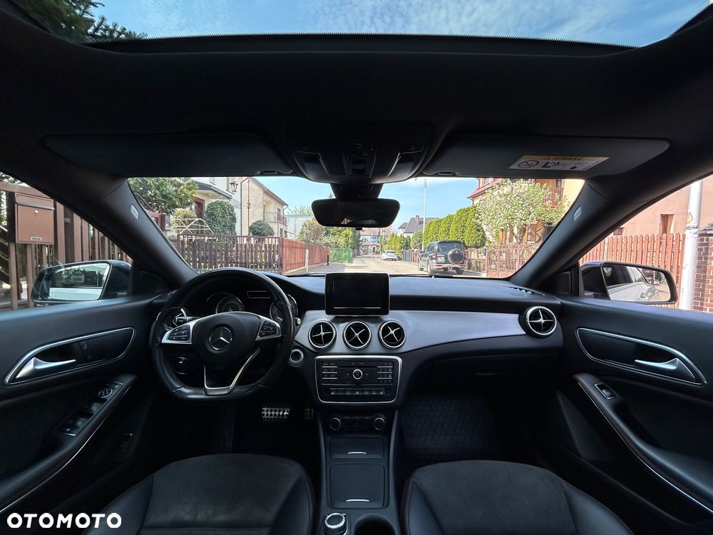 Mercedes-Benz CLA 200 7G-DCT AMG Line - 30
