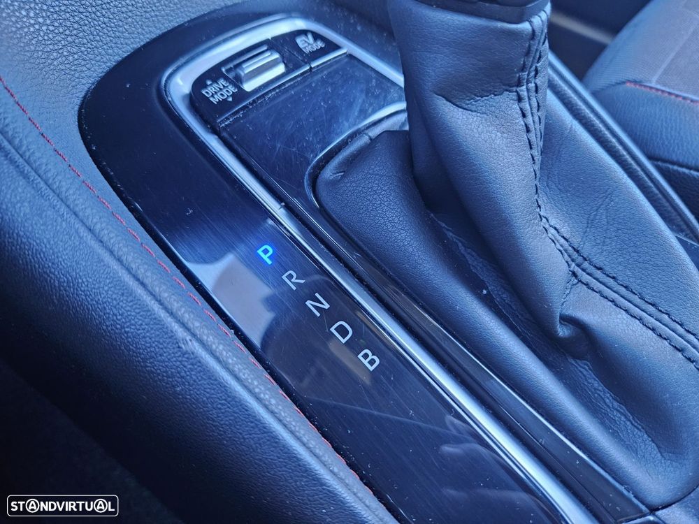 Toyota Corolla 1.8 Hybrid Exclusive - 38