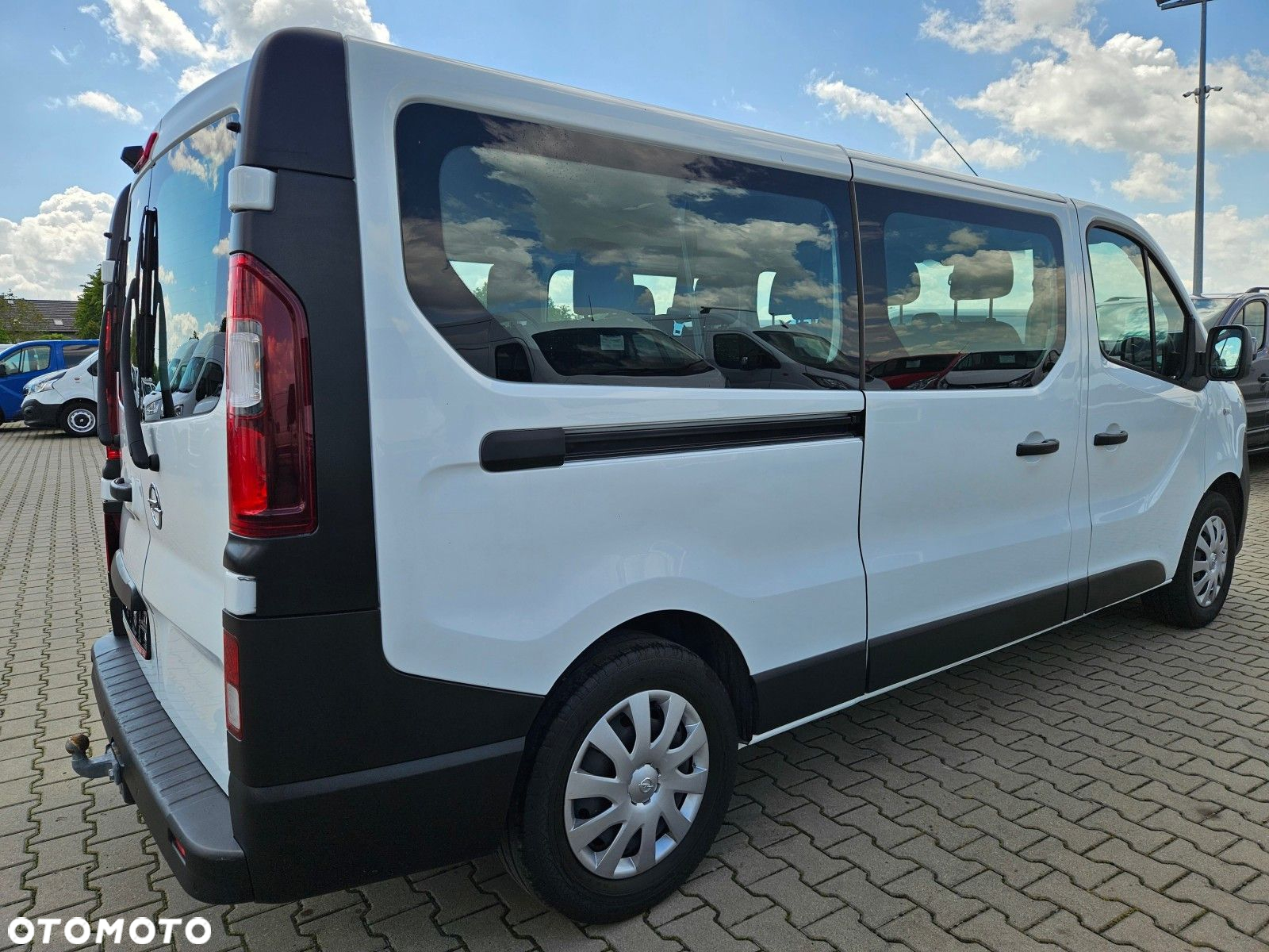 Opel Vivaro - 9
