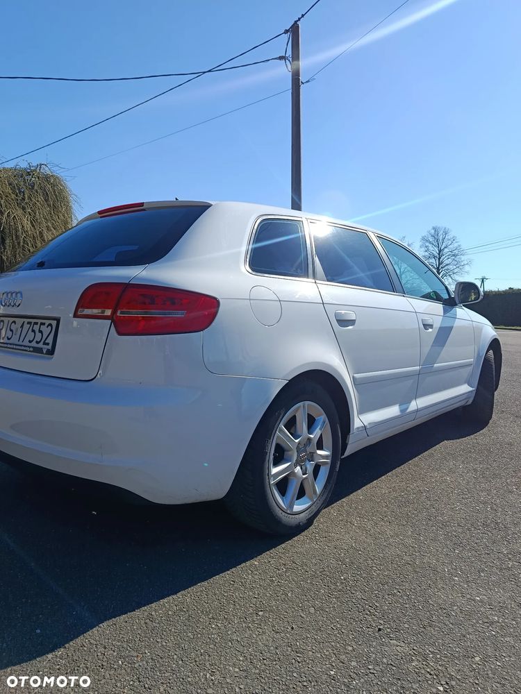 Audi A3 Sportback - 4