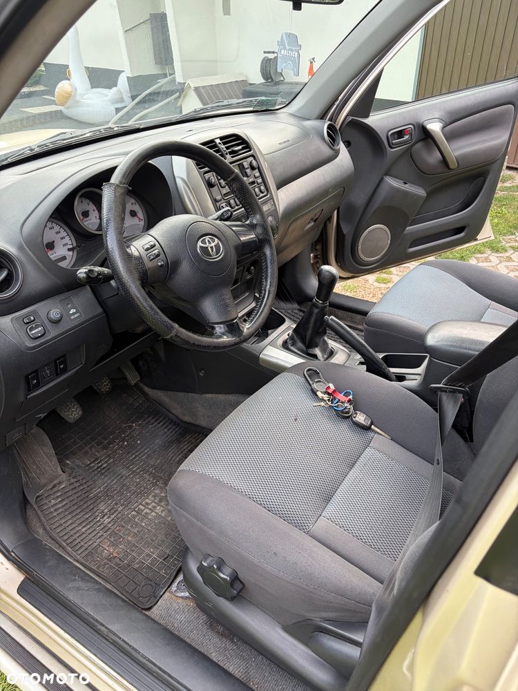 Toyota RAV4 2.0 D-4D 4x4 - 8