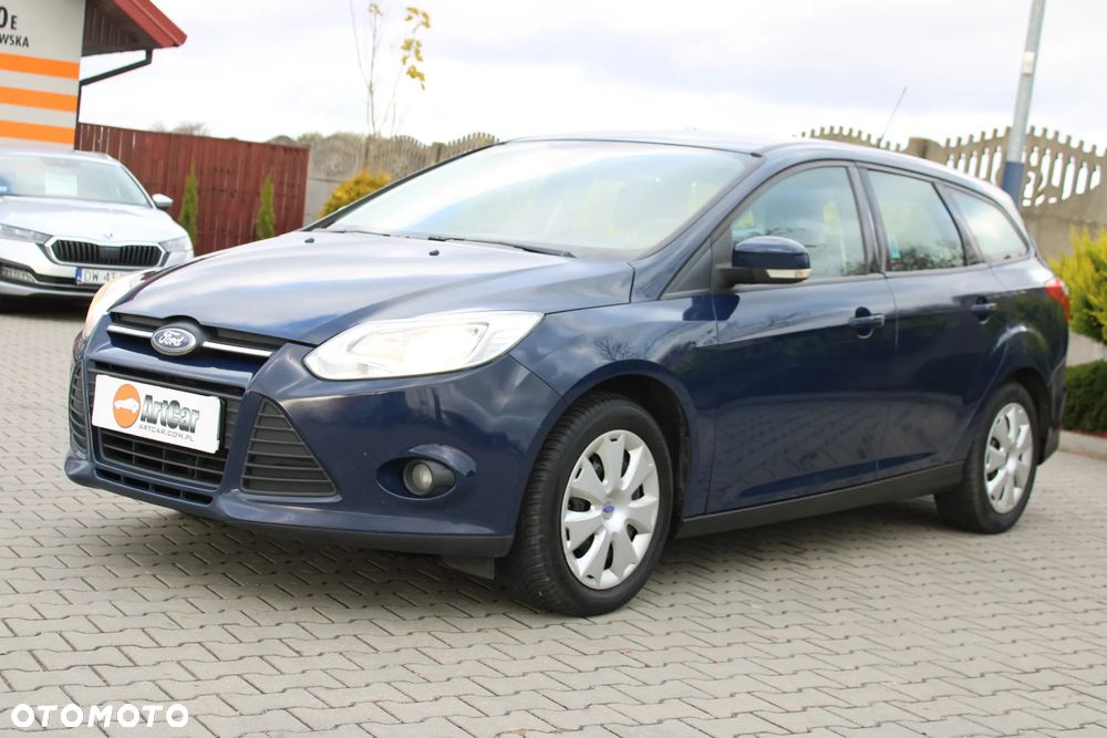 Ford Focus 1.6 Ambiente - 12