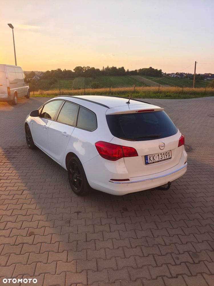 Opel Astra 1.4 T Cosmo EU6 - 16
