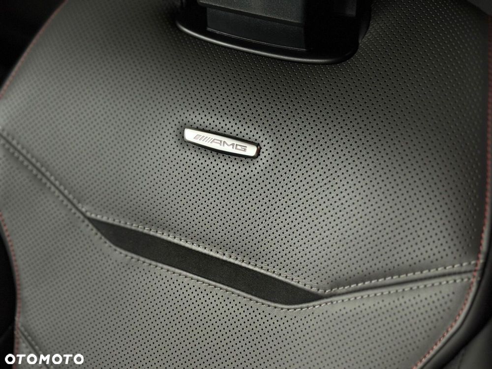 Mercedes-Benz GLC - 9