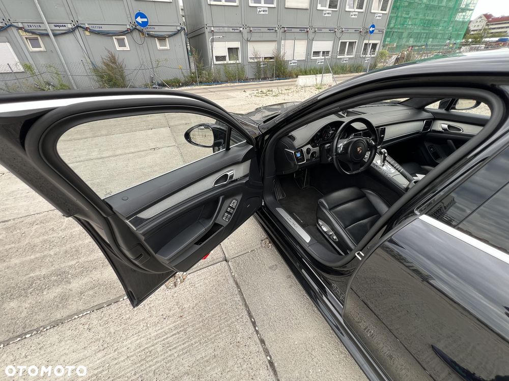 Porsche Panamera - 9