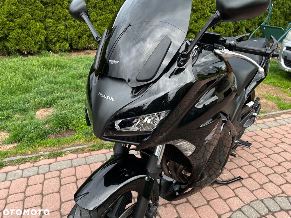 Honda CBF - 32
