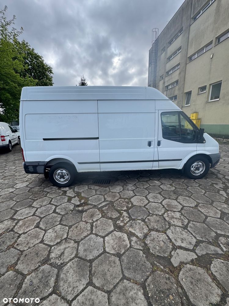 Ford Transit - 1