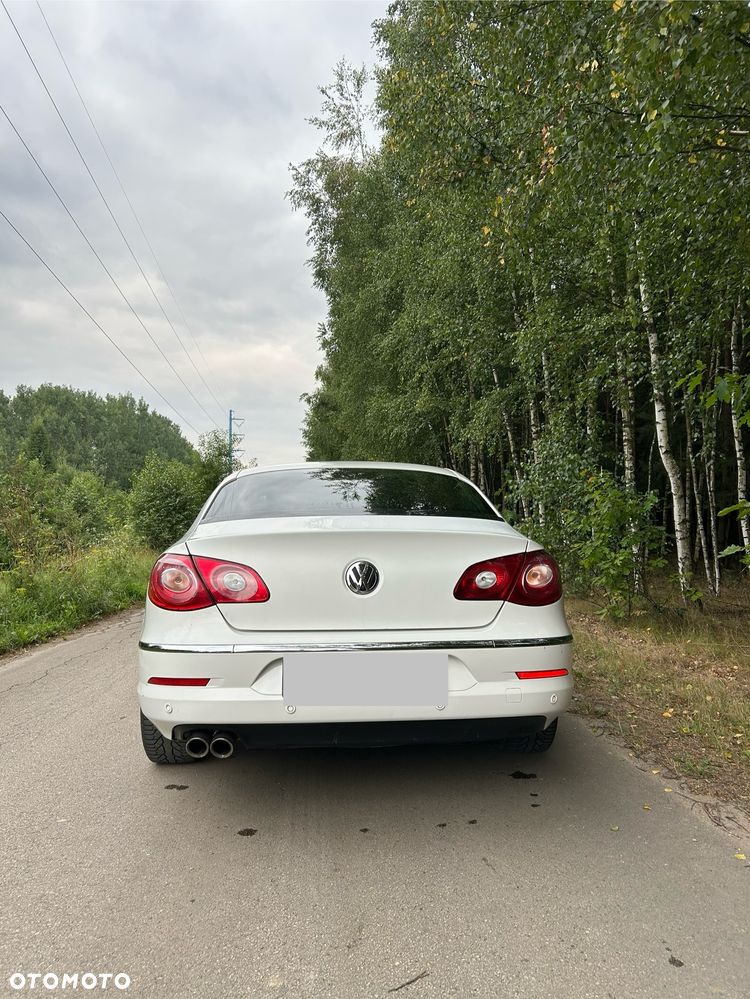 Volkswagen Passat - 9