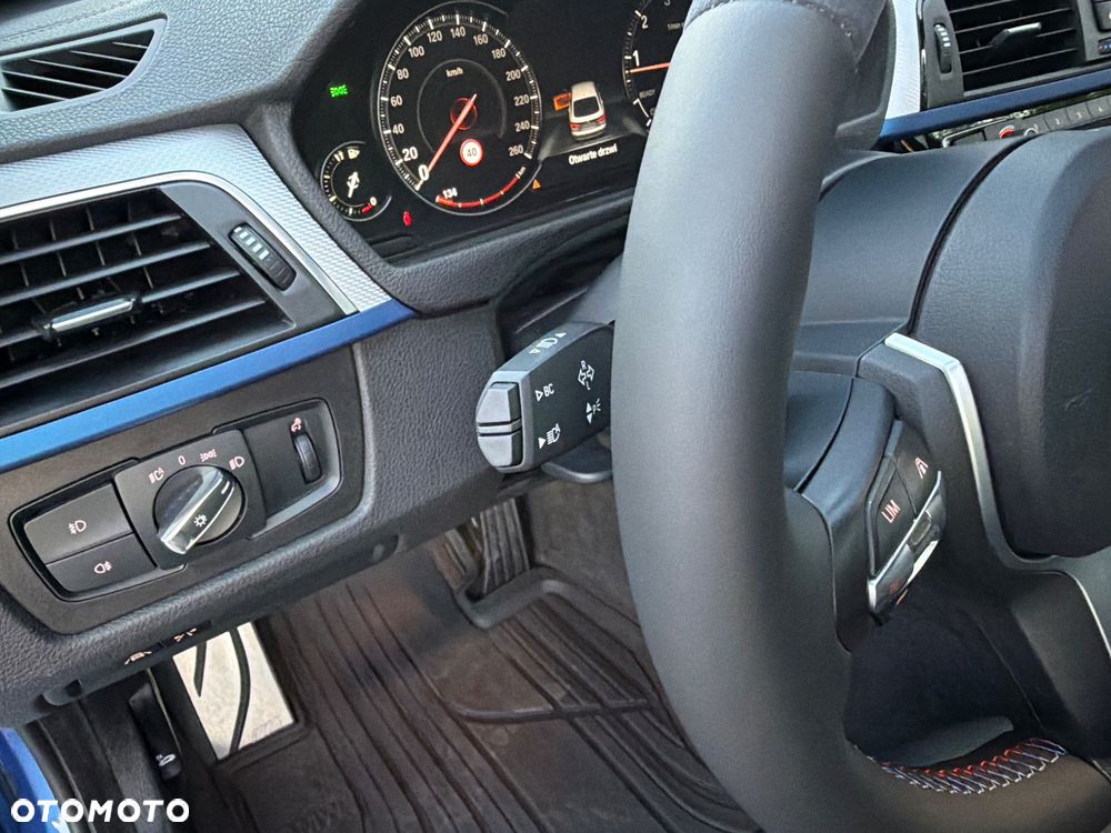 BMW 3GT 330i xDrive M Sport - 31