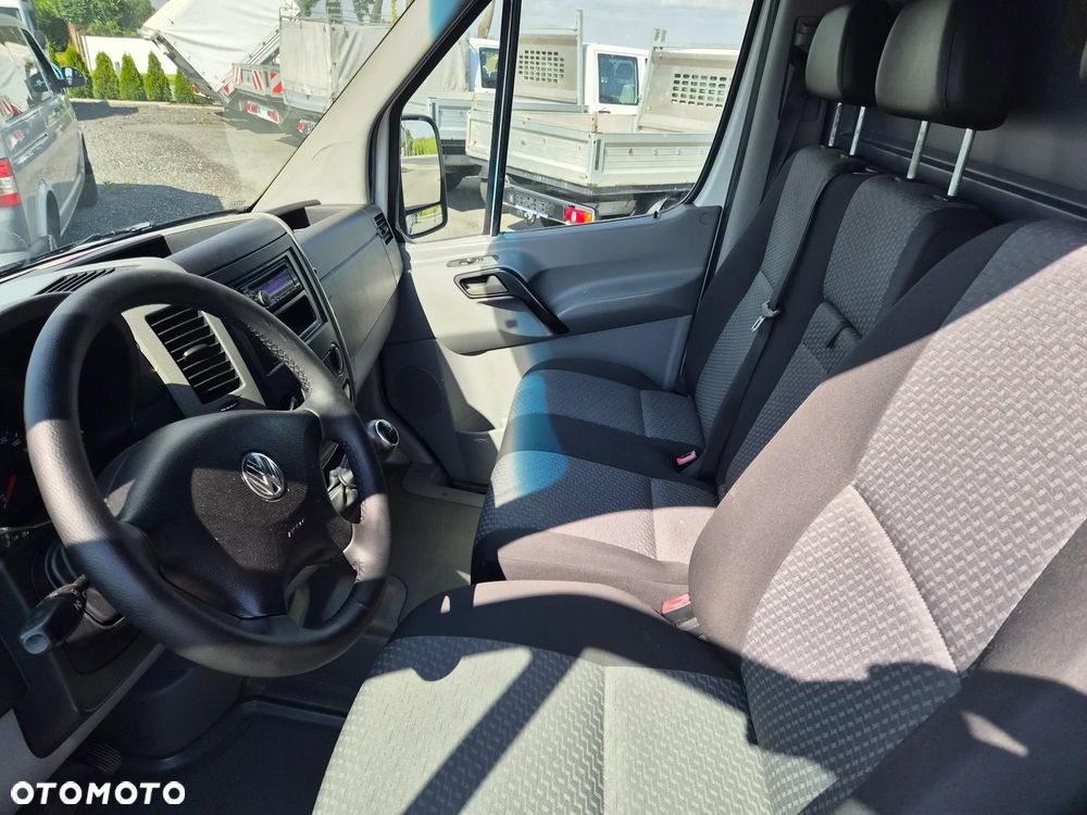 Volkswagen Crafter furgon z zabudową warsztatową - 8