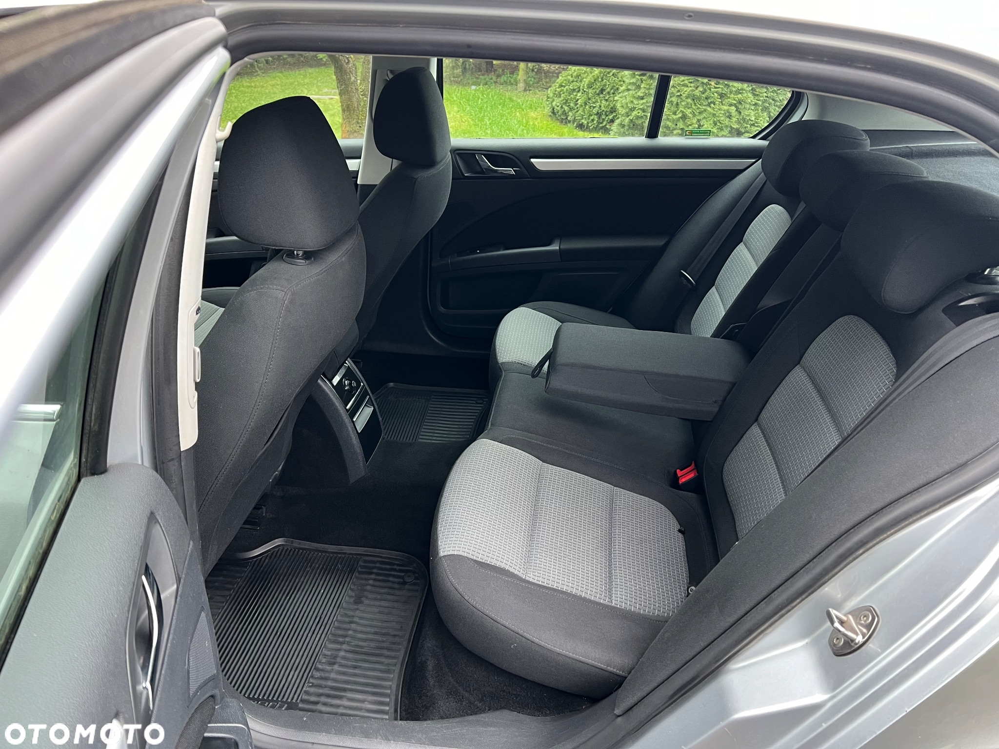 Skoda Superb 2.0 TDI Comfort - 9