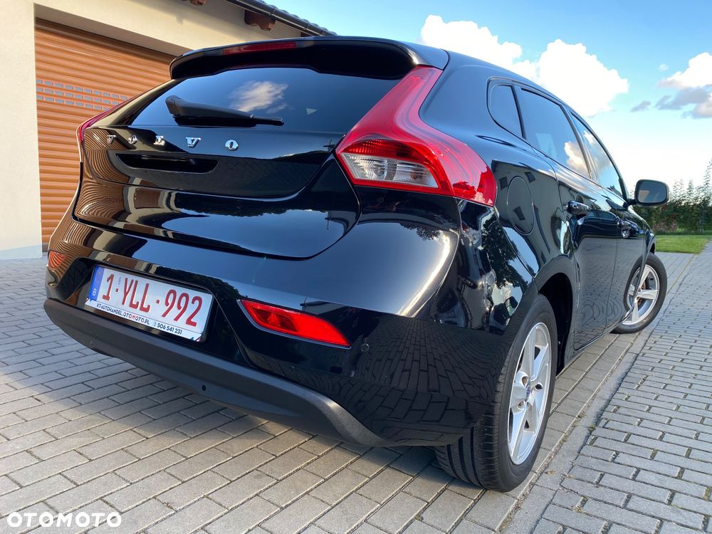 Volvo V40 D2 Kinetic - 27