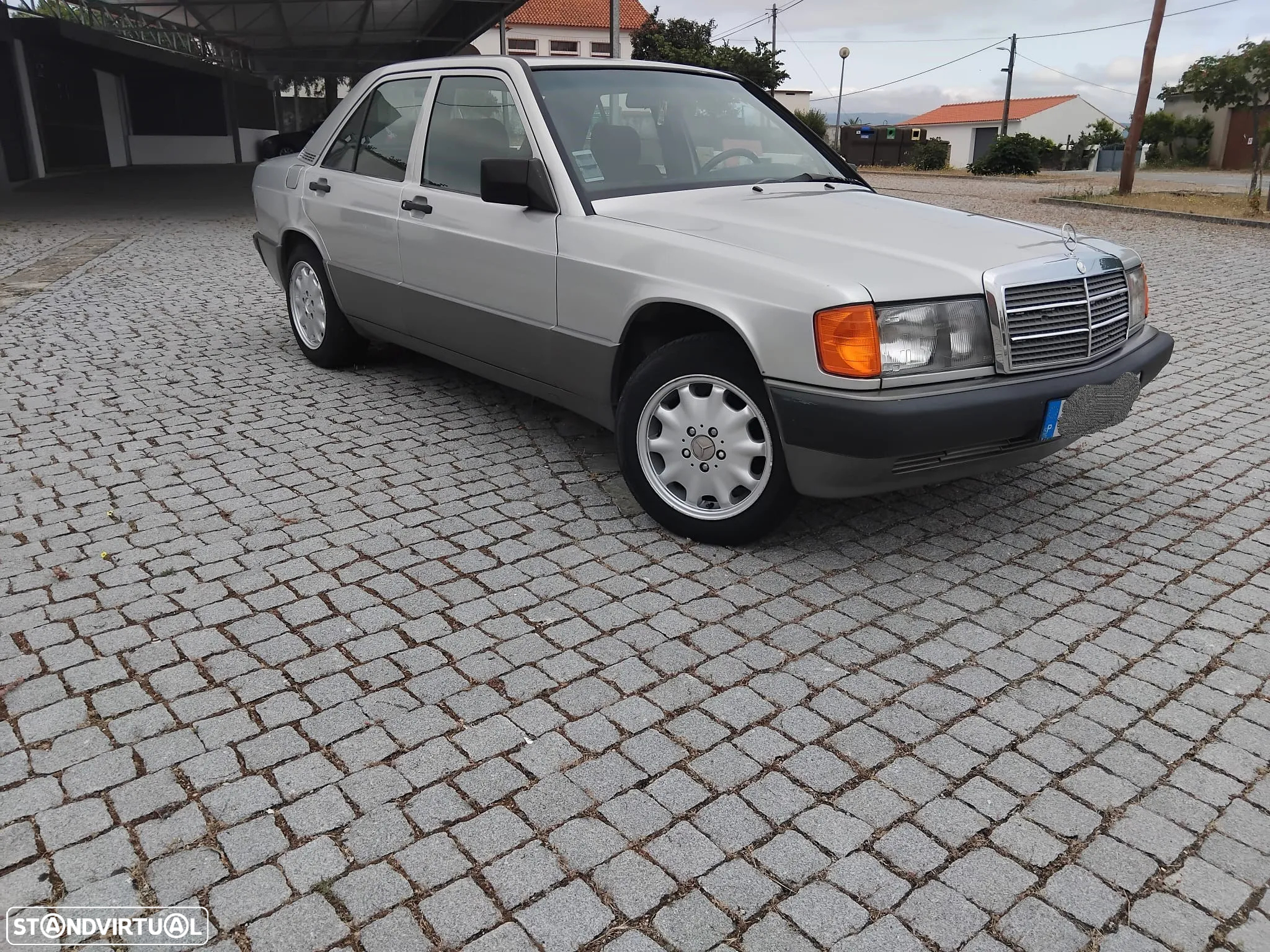 Mercedes-Benz 190 D 2.0 - 2