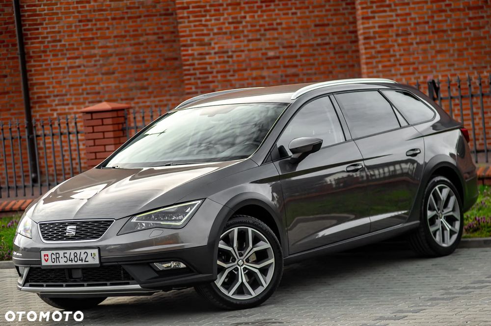 Seat Leon 2.0 TDI DPF Start&Stop DSG XCELLENCE - 13