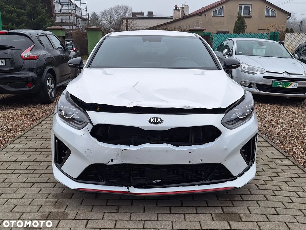 Kia ProCeed 1.6 T-GDI GT DCT - 10