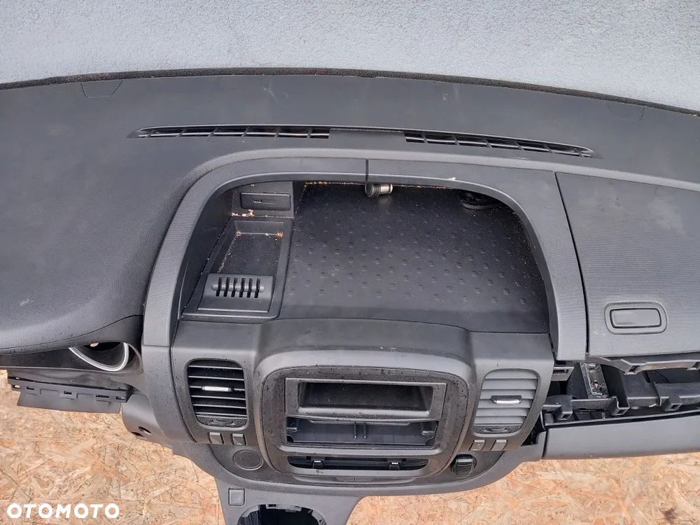 Konsola Deska Rozdzielcza Renault Trafic III Talento NV300 Vivaro B 2020r - 9