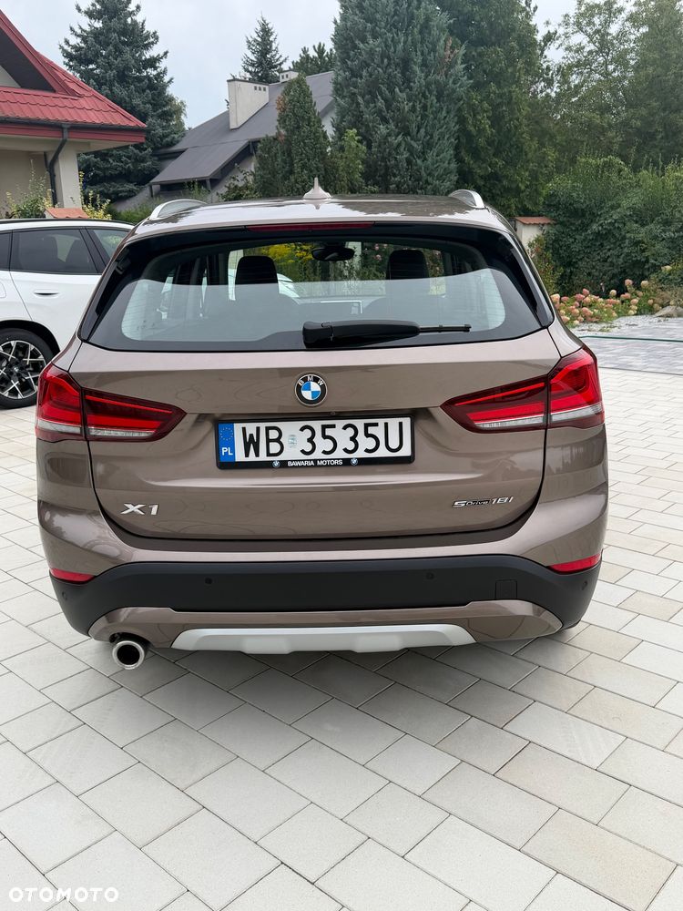BMW X1 sDrive18i xLine - 5