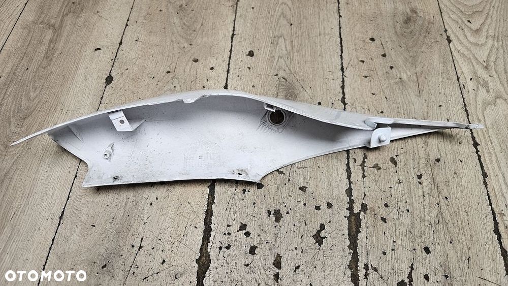 Ogon owiewka Suzuki GSX-R 600 750 K6 K7 45512-01H - 9
