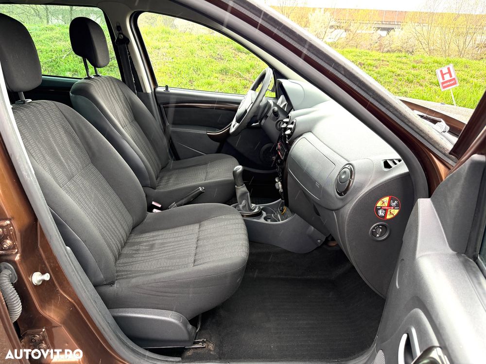 Dacia Duster 1.6 16V 4x2 Laureate - 9